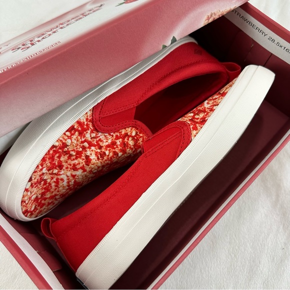 Sperry Crest Strawberry Ice Cream Shortcake Slip-On Sneaker Size 6.5M - Picture 12 of 16